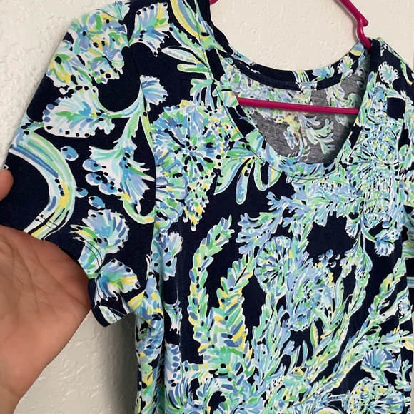 Lilly Pulitzer T-Shirt - Picture 3 of 4